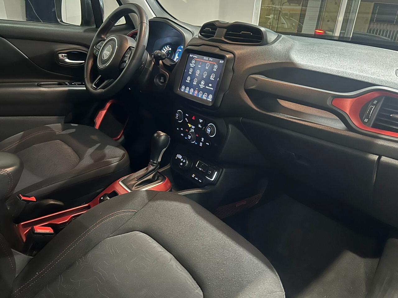 Jeep Renegade 1.3 T4 190CV PHEV 4xe AT6 TRAILHAWK