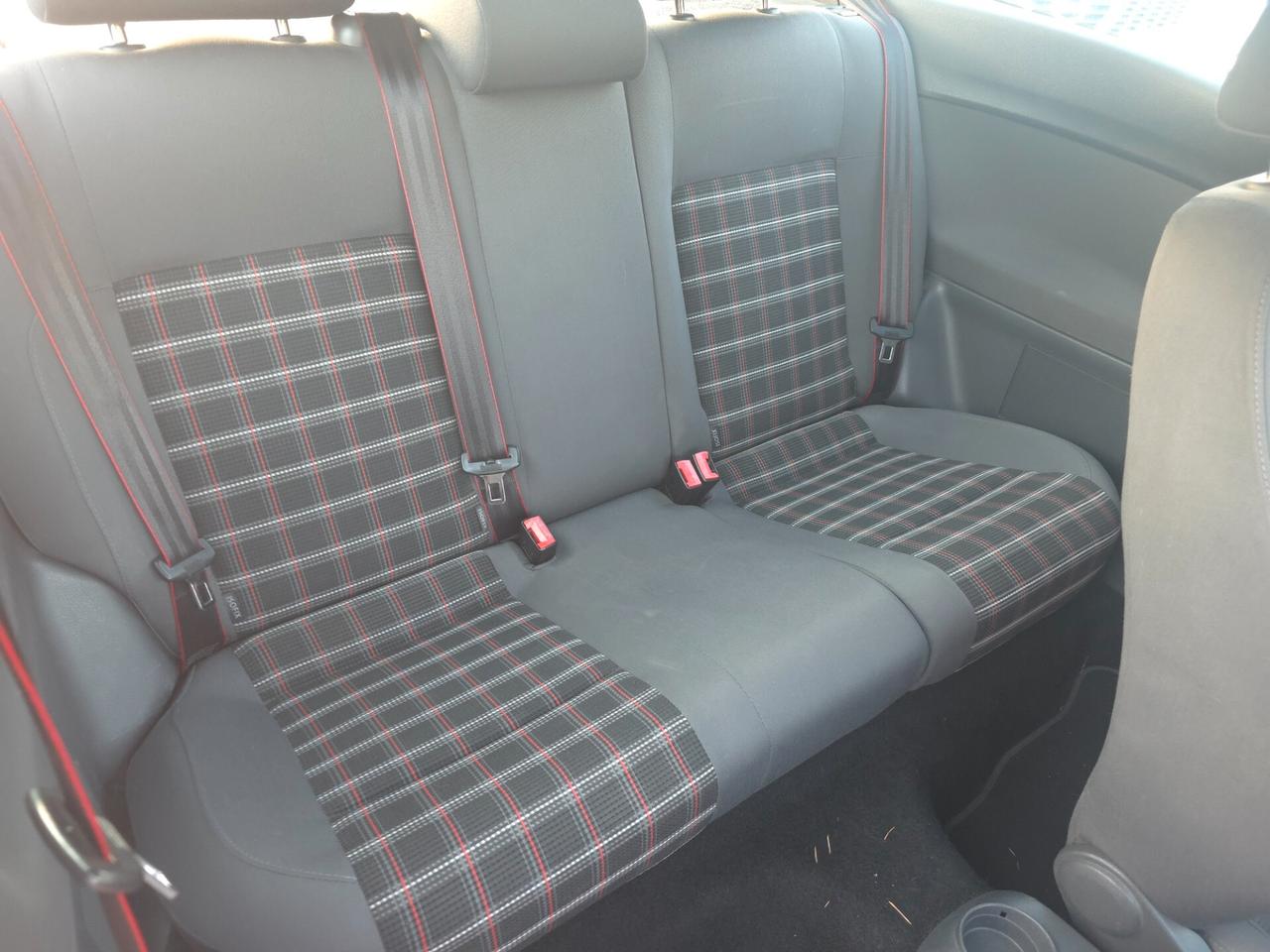 Volkswagen Polo 1.8 T 20V 3p. GTI