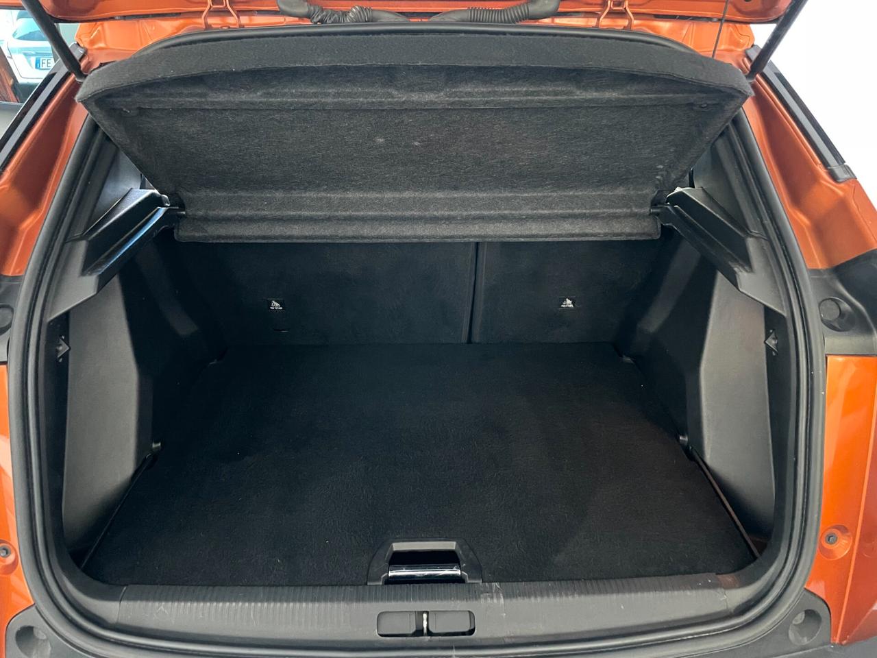 Peugeot 2008 BlueHDi 110 S&S Allure Pack