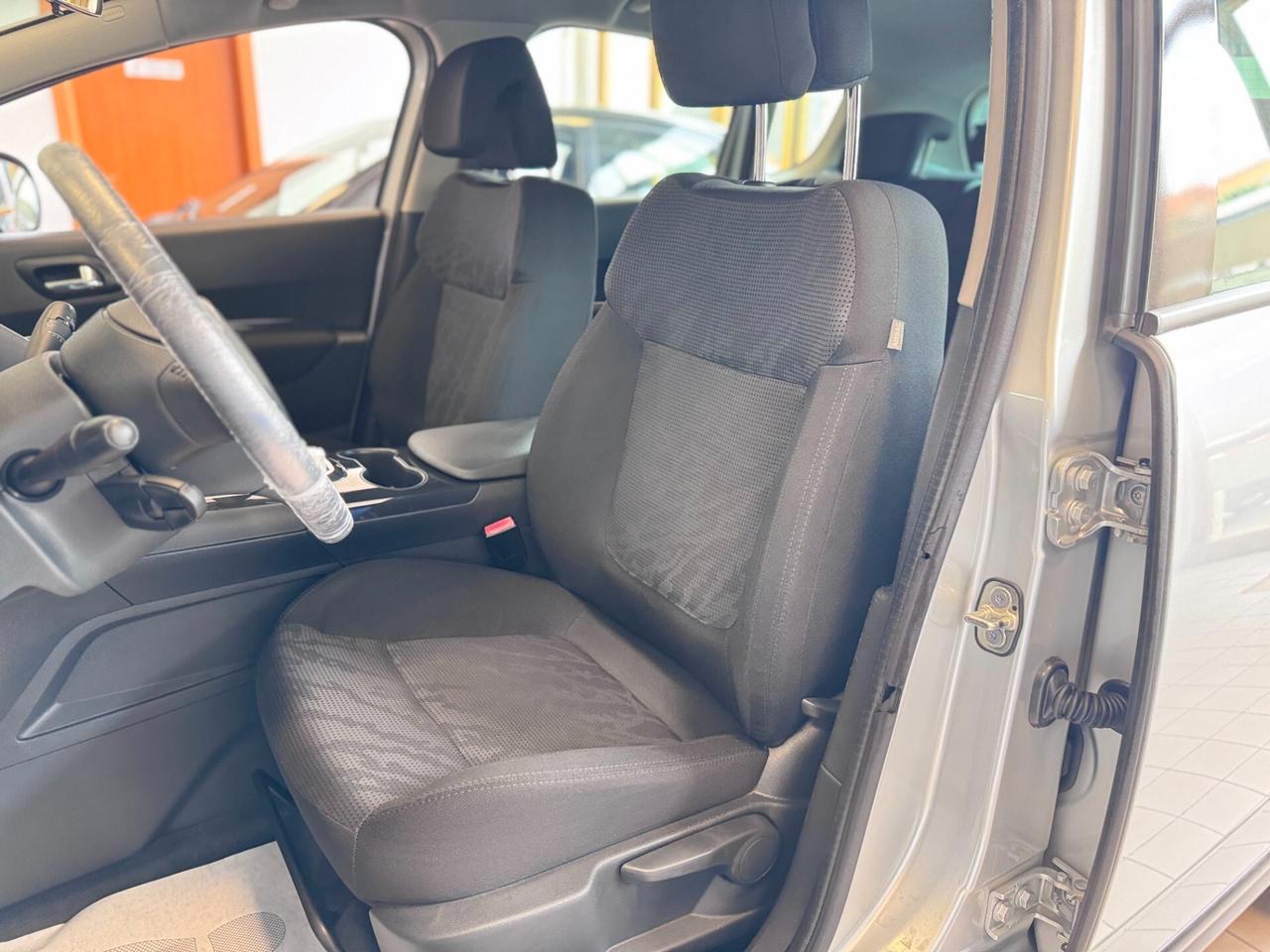 Peugeot 3008 1.6 HDi 112CV Tecno