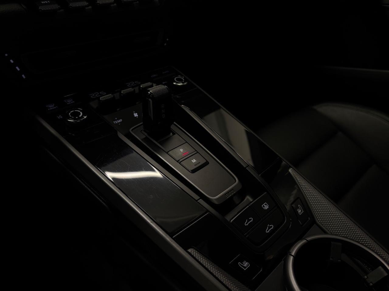 Porsche 911 992 CARRERA*TETTO*