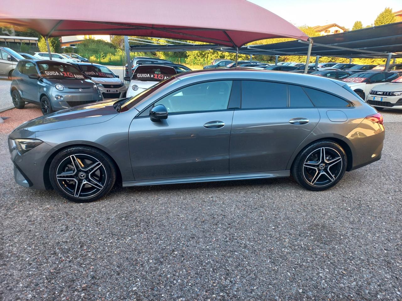 Mercedes-benz CLA 200 Automatic Shooting Brake AMG Line Premium