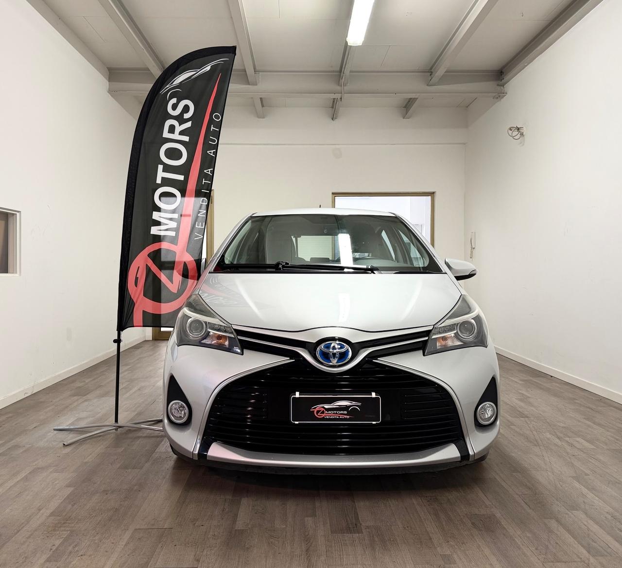 Toyota Yaris 1.5 Hybrid 5 porte Active AUTOMATICA NEOPATENTATI