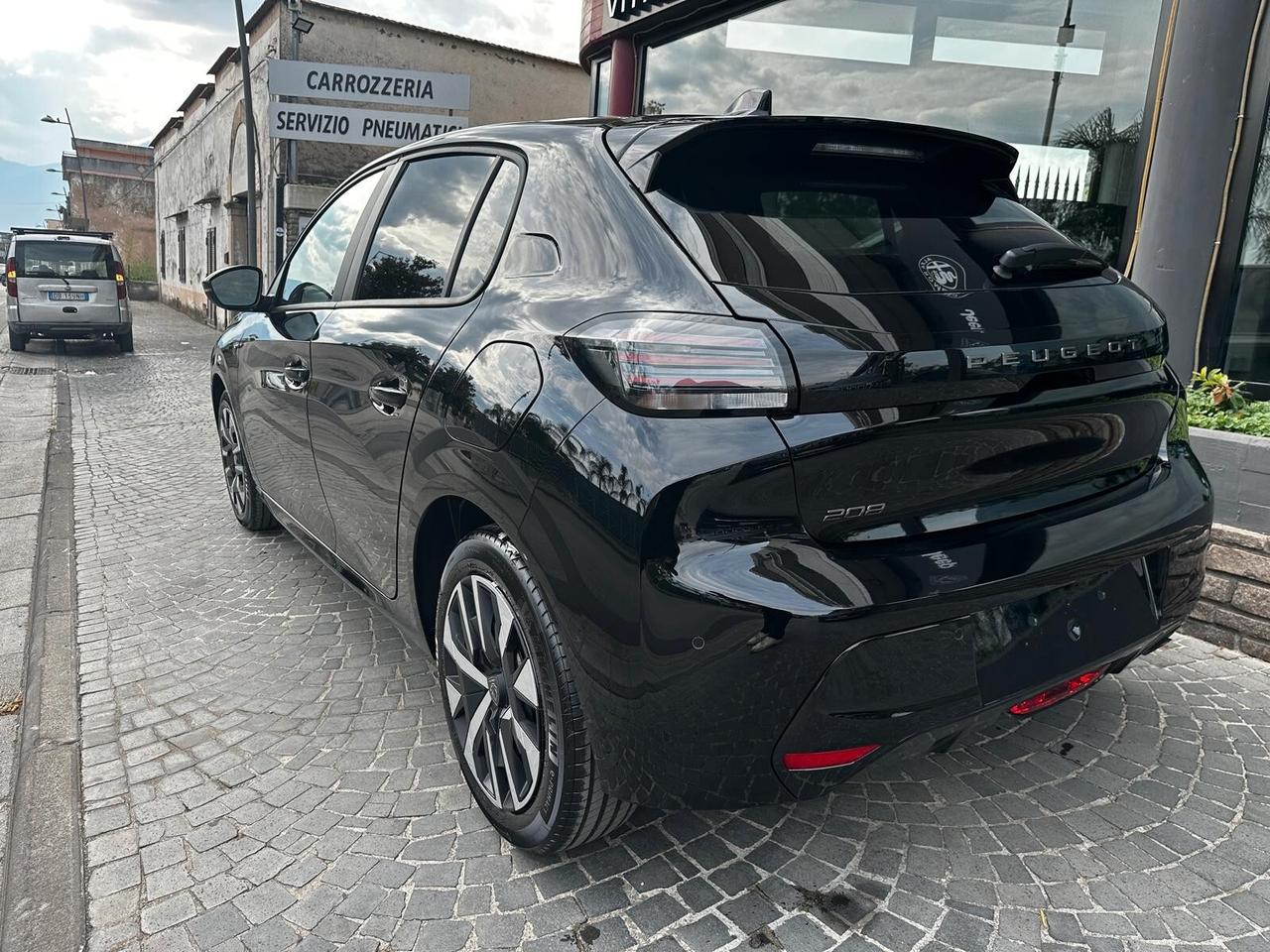 Peugeot 208 Turbo 100cv Business