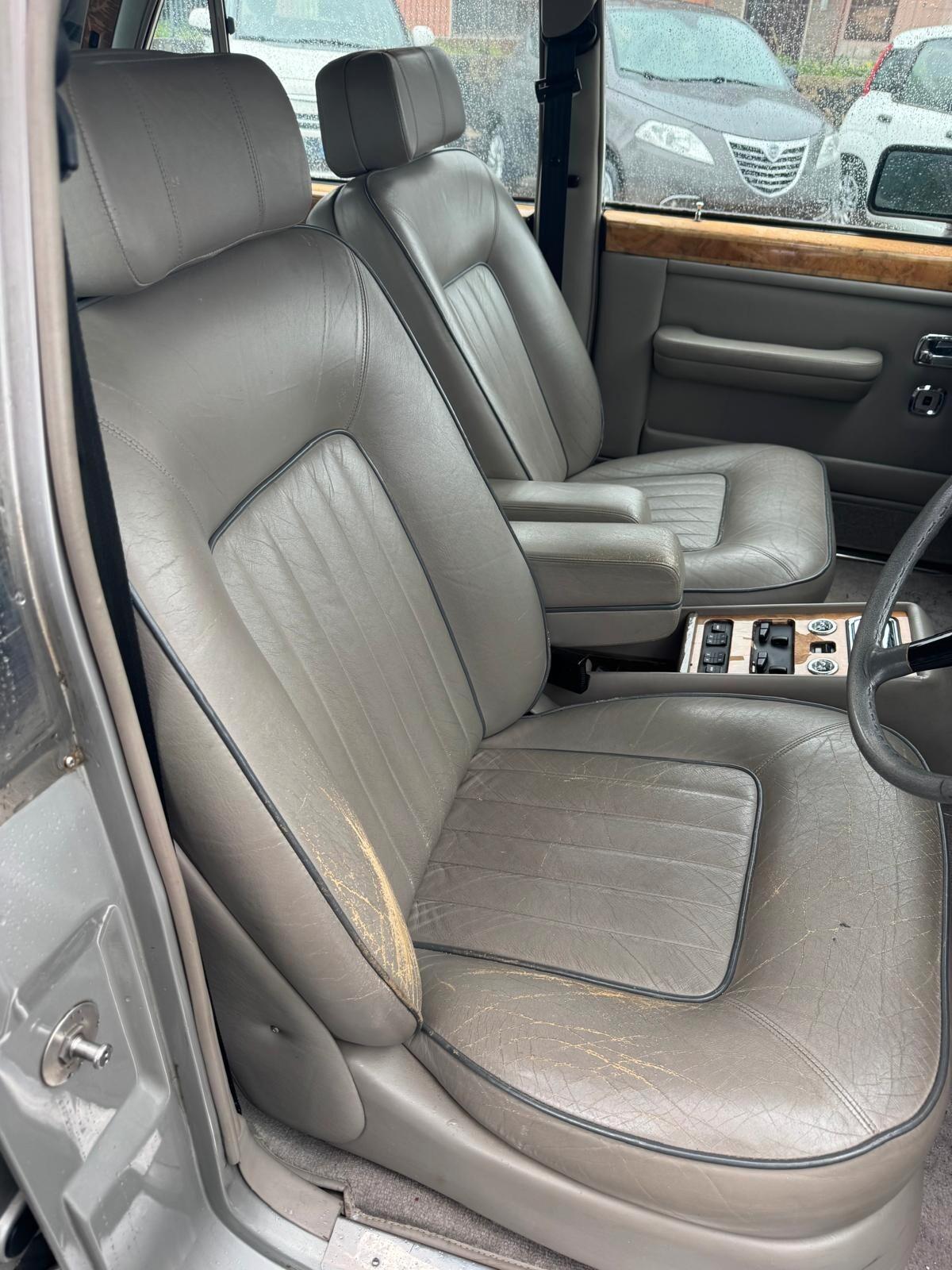 Rolls Royce Silver Spirit