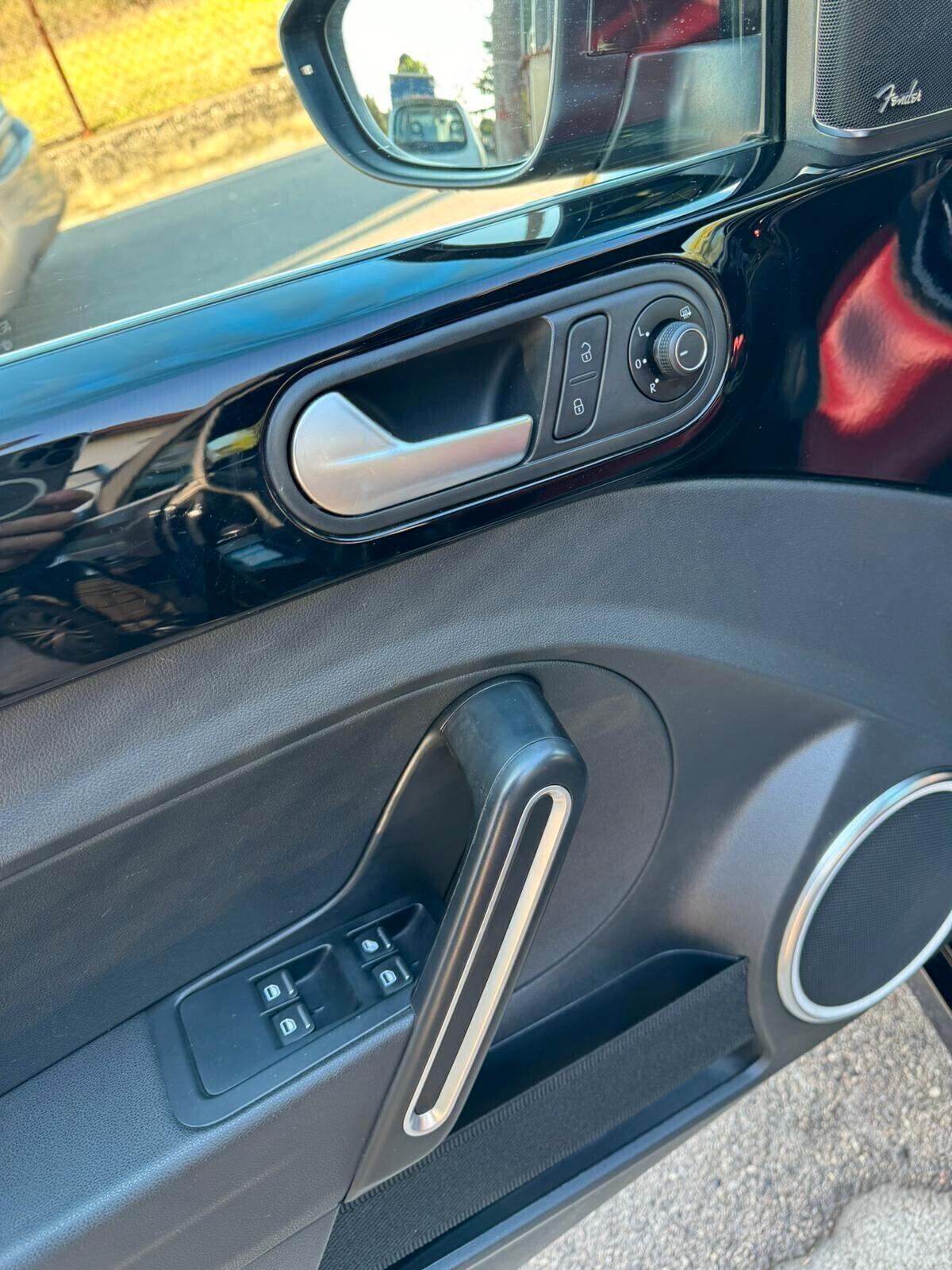 Volkswagen Maggiolino Cabrio Un Gioiello di Auto 2.000€ di Bonus Rottamazione!