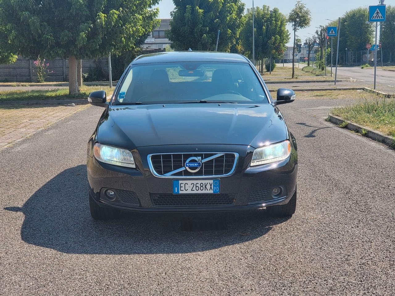 Volvo V70 2.4 D5 CAMBIO AUTOMATICO