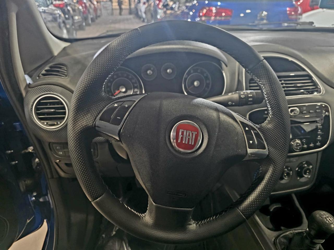 FIAT PUNTO 1.2 BENZINA DEL NORD ITA 2011