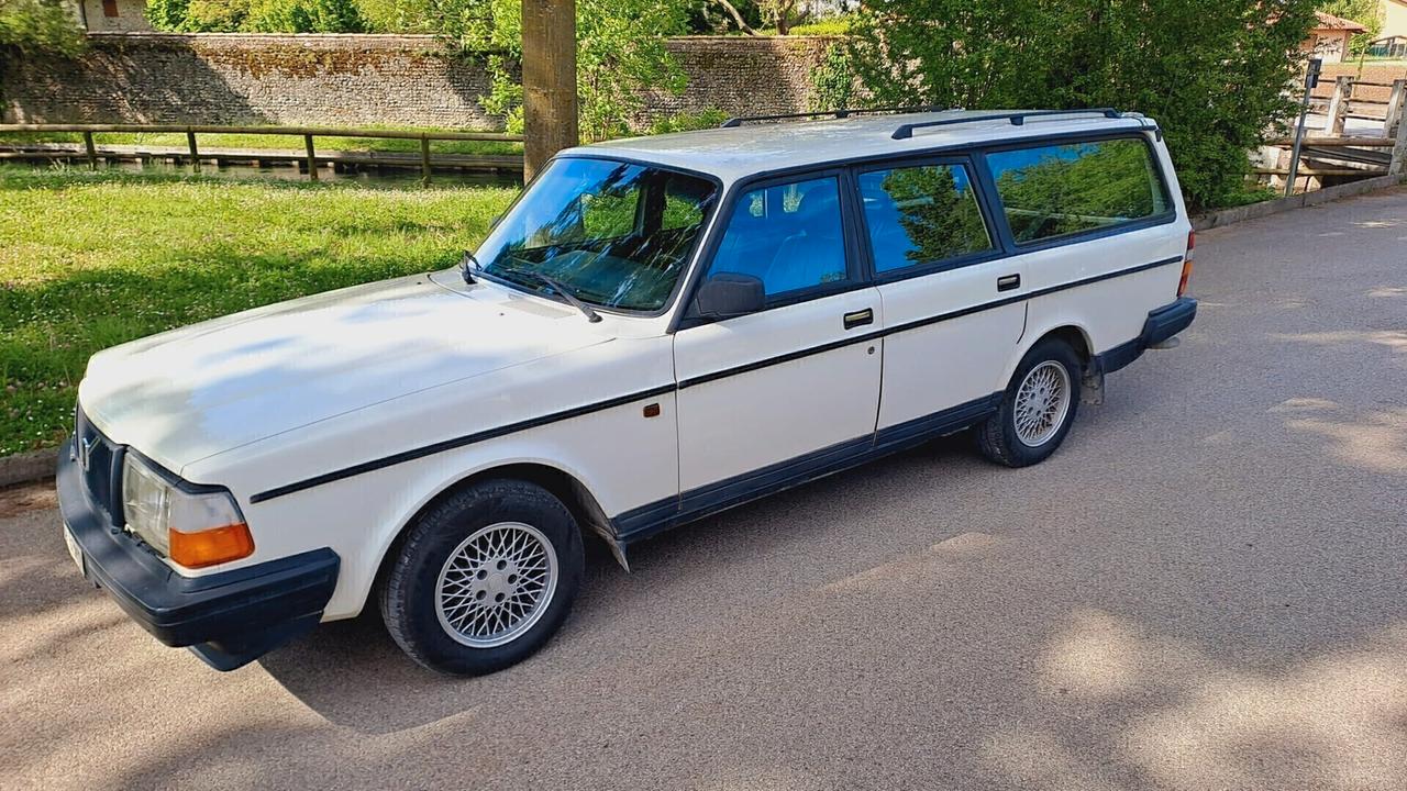 Volvo 240 2.0 Station Wagon pelle e clima