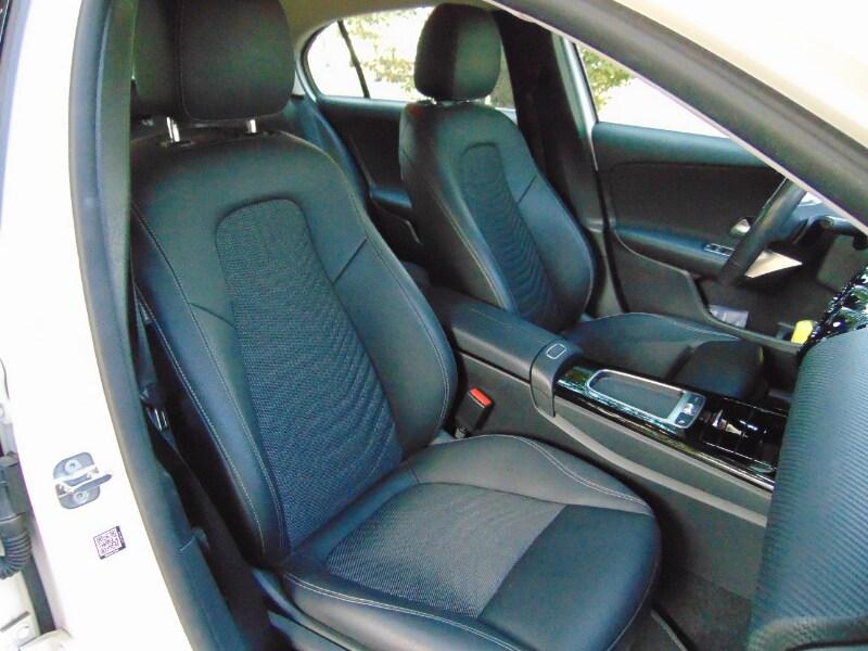 MERCEDES Classe A (W177) A 180 Automatic Ad...