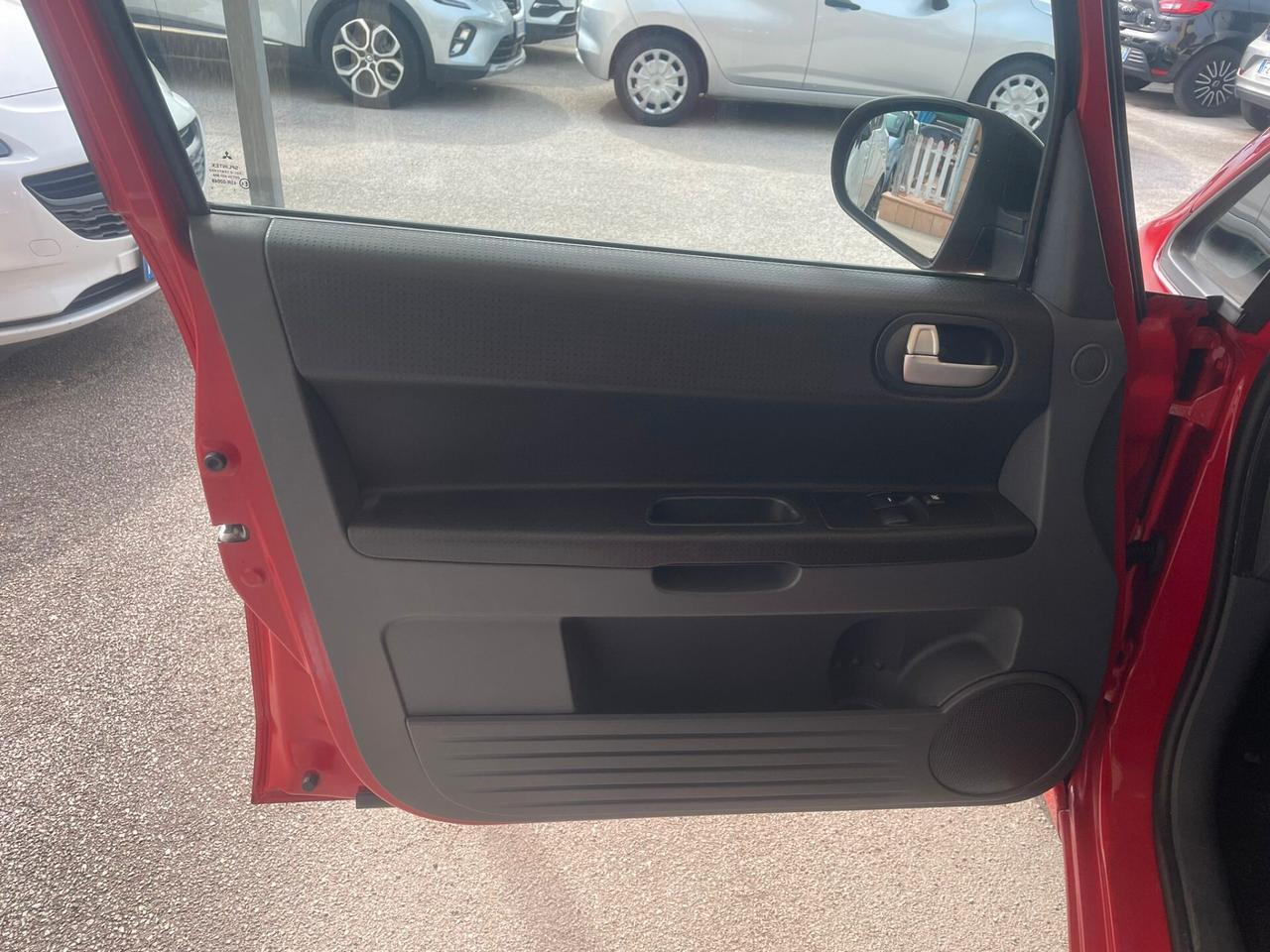 Mitsubishi Colt 1.1 12V 5p.GPL Special Action Model