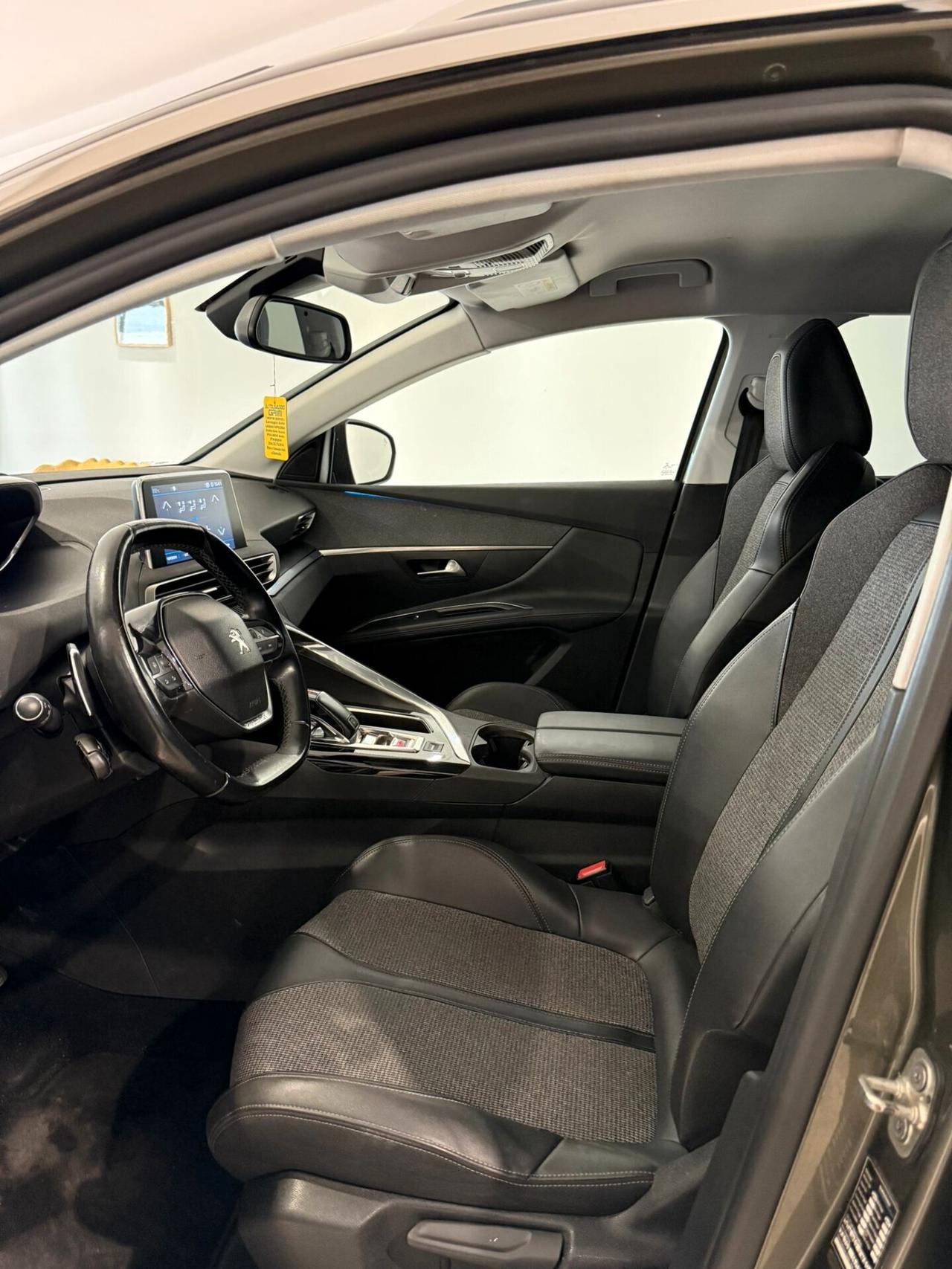 PEUGEOT 5008 1.5 130CV ALLURE CON SOLI 100.000 KM 7POSTI