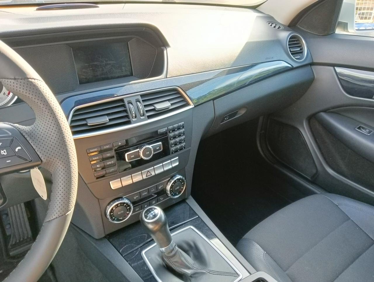 Mercedes-benz C 220 CDI BlueEFFICIENCY Avantgarde
