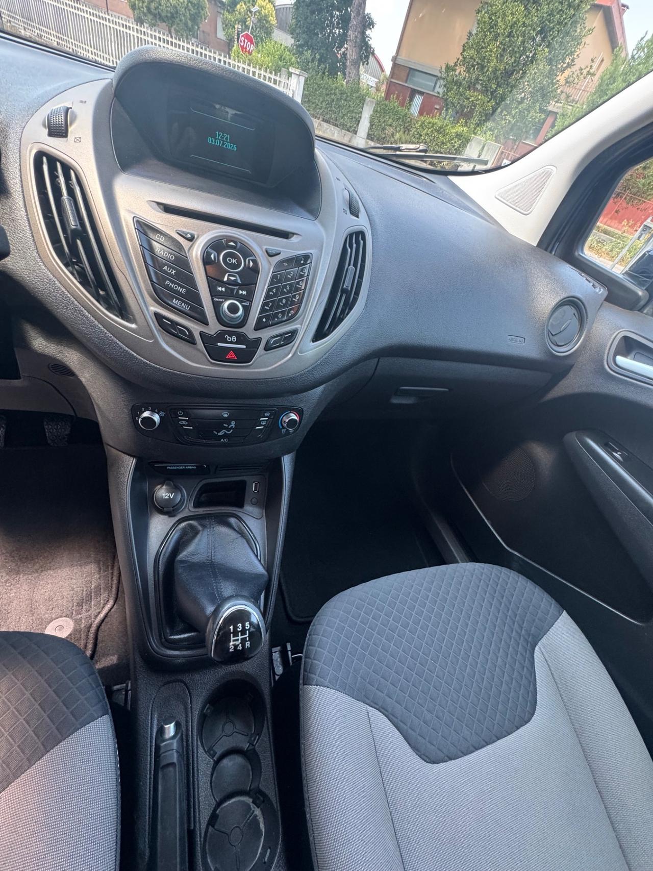 Ford Tourneo Courier 1.5 TDCI 95 CV Plus