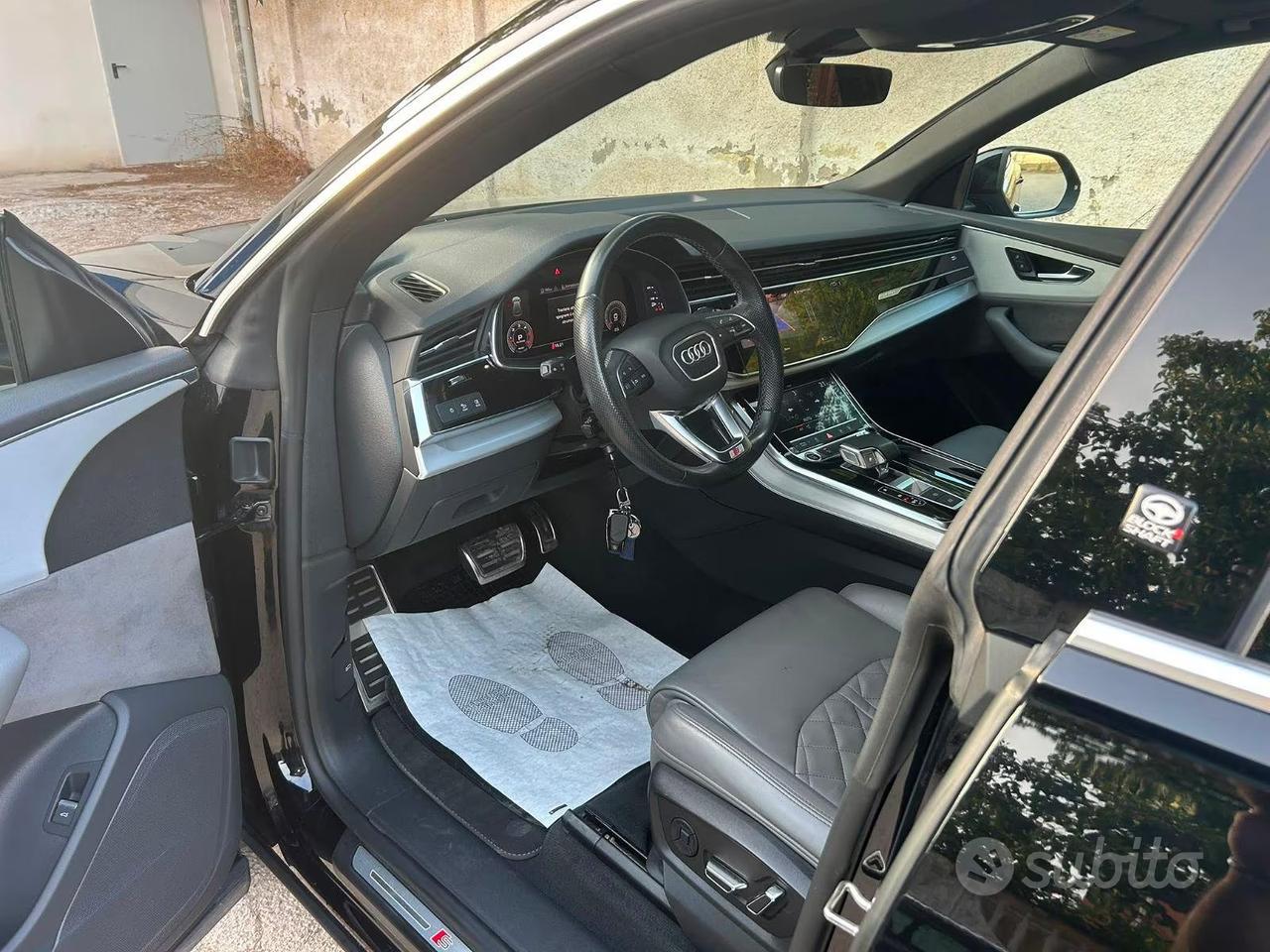 AUDI Q8 45 TDI