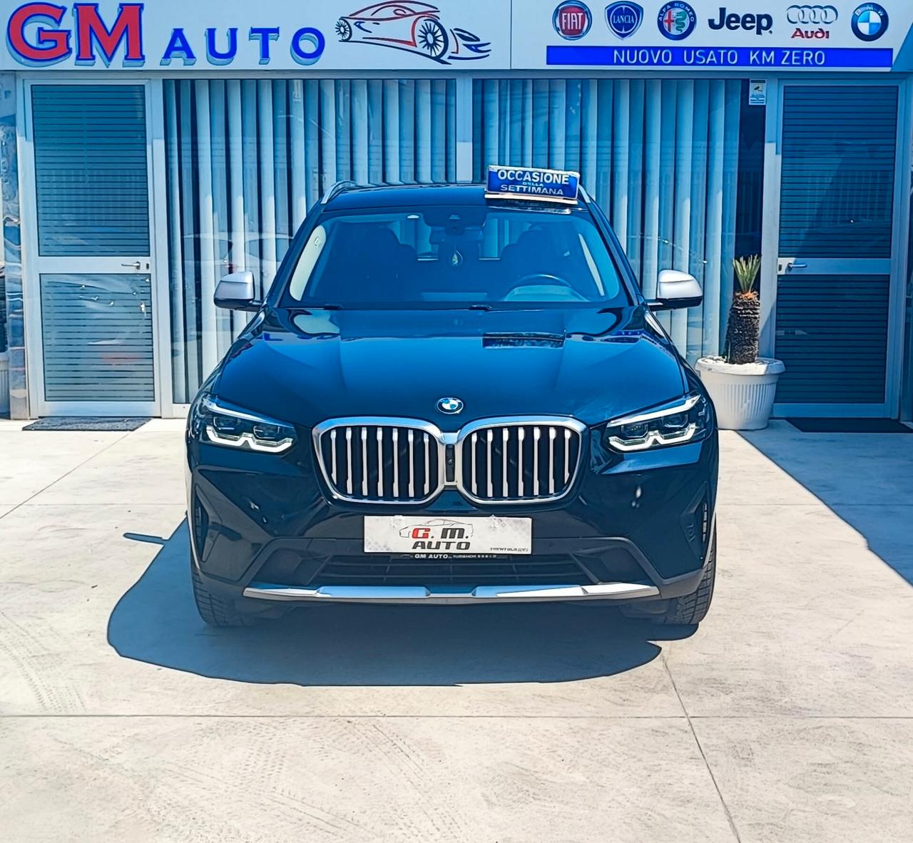 BMW X3 con telecamere perimetrali 2022