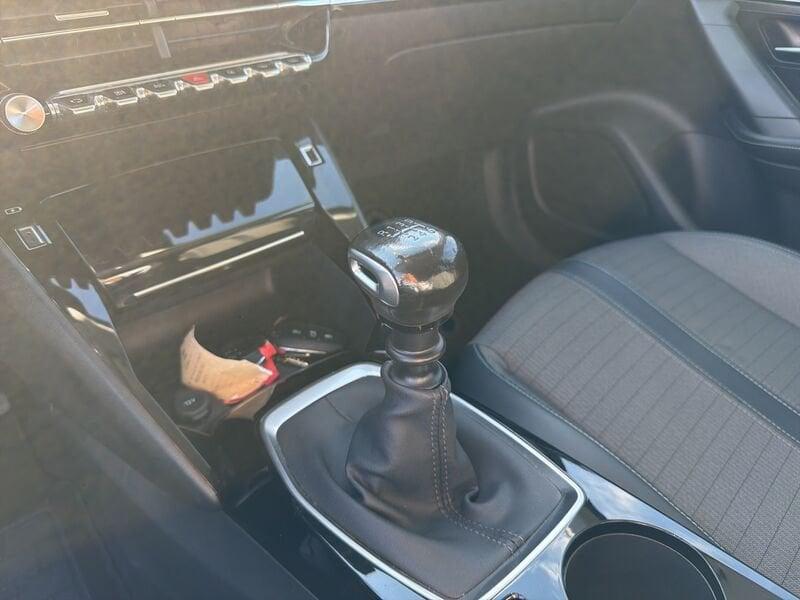 Peugeot 2008 2008 PureTech 100 S&S Allure