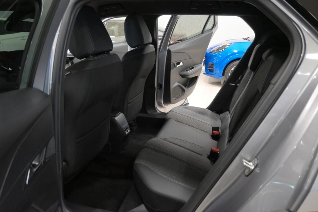 Peugeot 2008 NEW 1.2 PURETECH 100CV SeS ALLURE ( TELECAMERA POST. - FARI LED NAVI PDC MIRROR )