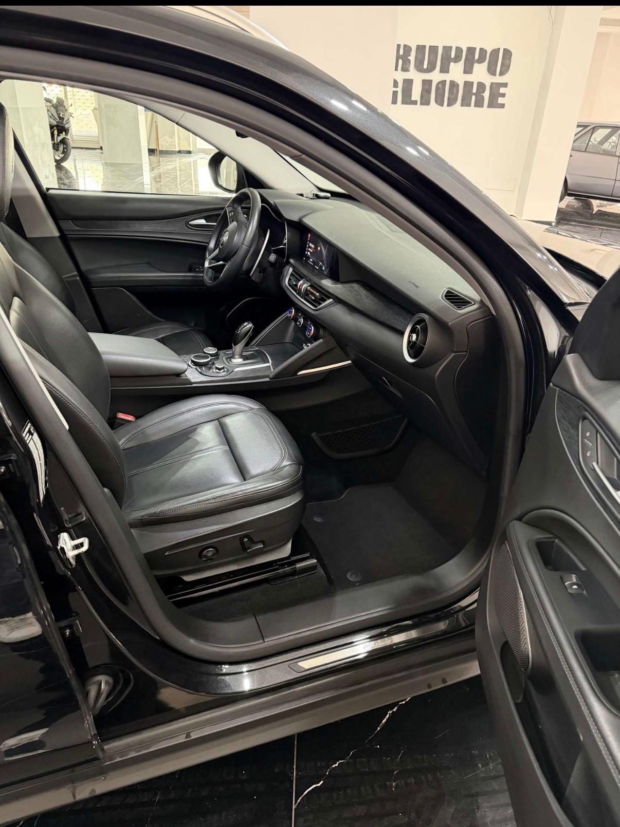Alfa Romeo Stelvio 2.2 t Q4 210cv auto B-TECH