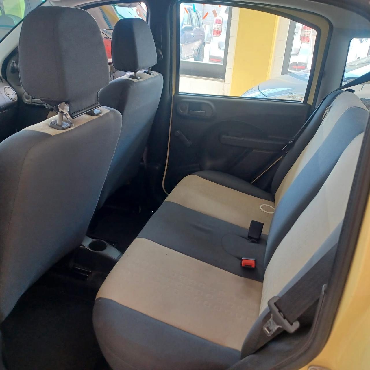 97.478 KM OCCASIONE FIAT PANDA 1.2 NEOPATENTATI