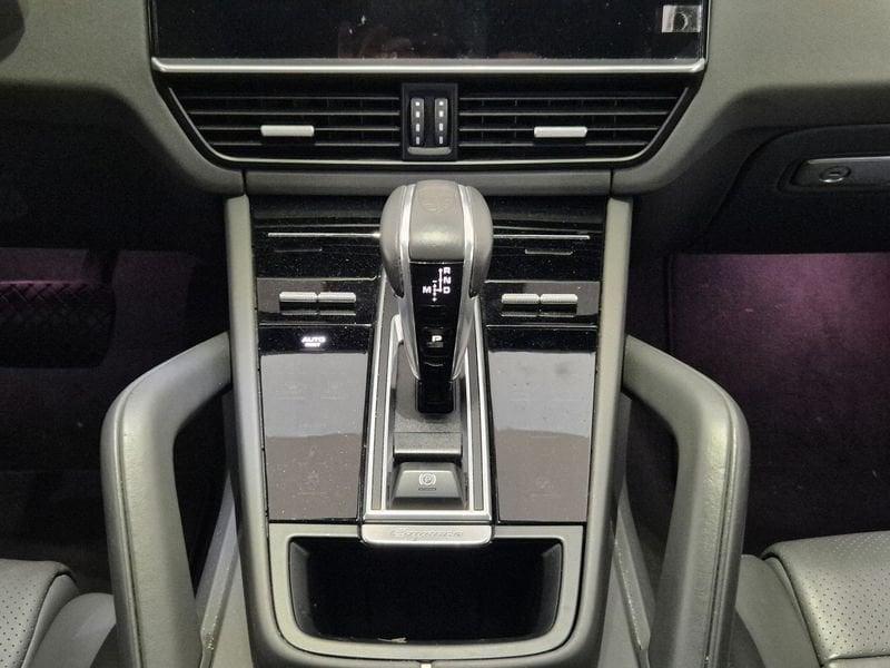 Porsche Cayenne Coupè Cayenne Coupe 3.0 e-hybrid 5p.ti tiptronic