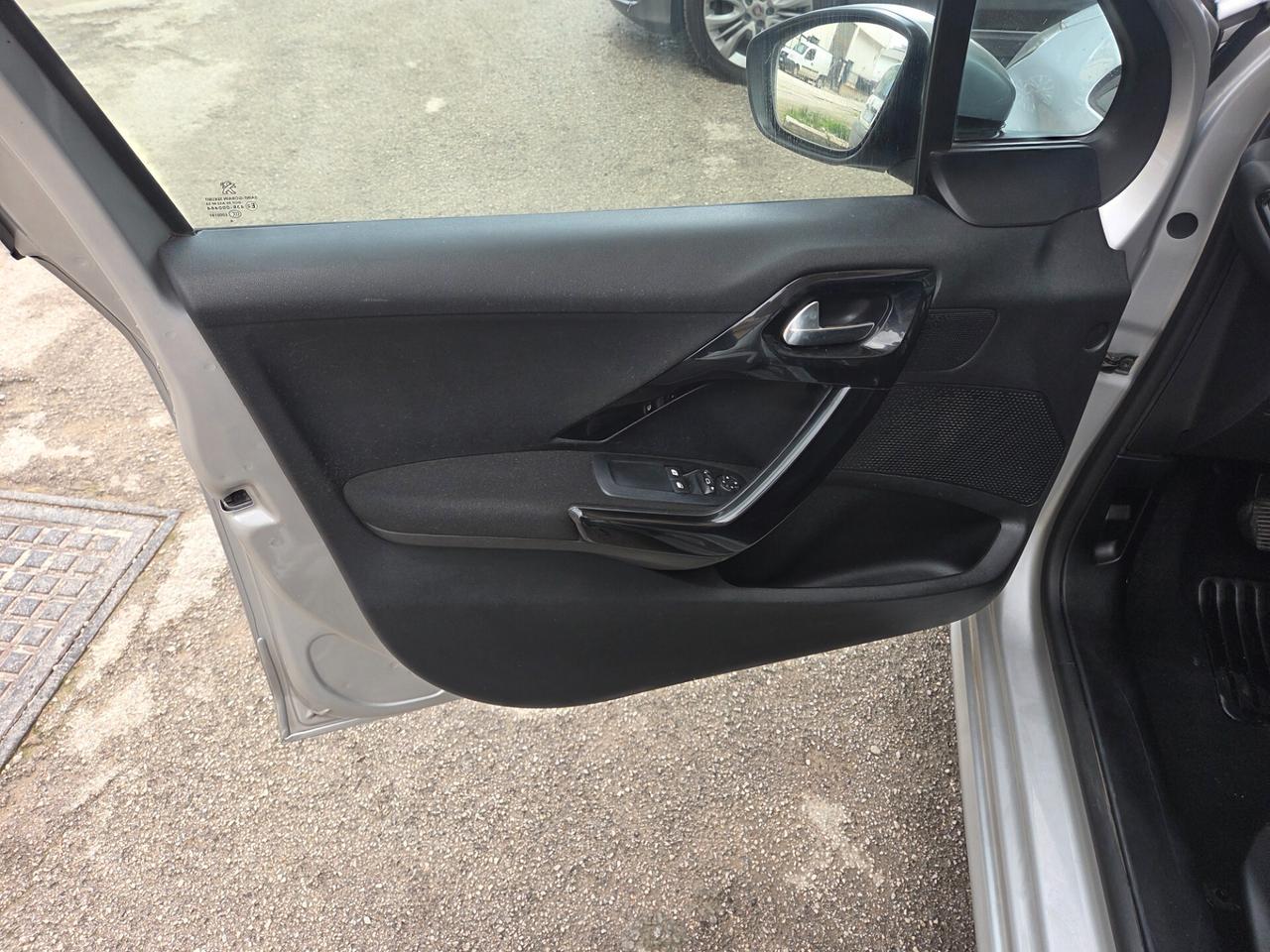 PEUGEOT 208 1.4 HDI 70 CV SOLI KM 100000 CERTIF