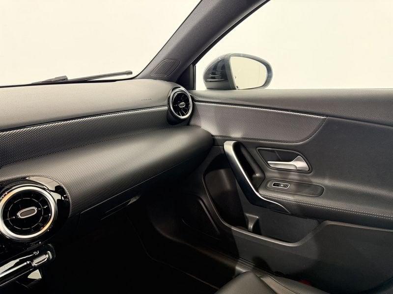 Mercedes-Benz Classe A A 180 d Sport auto
