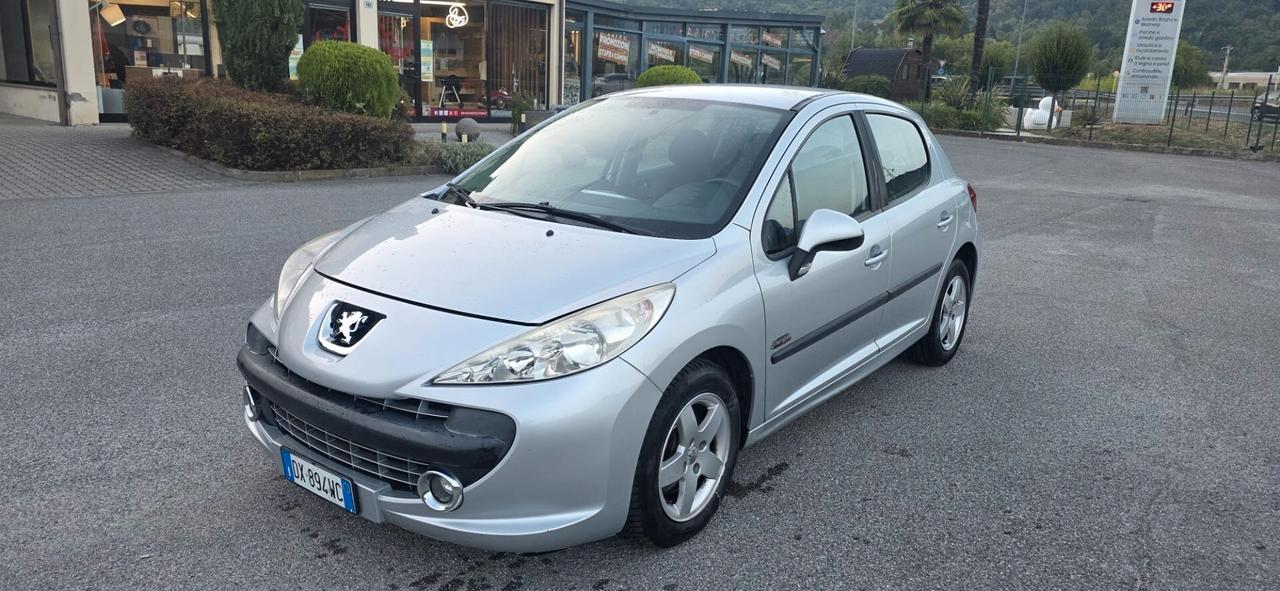 Peugeot 207 1.4 VTi 95CV 5p. XS