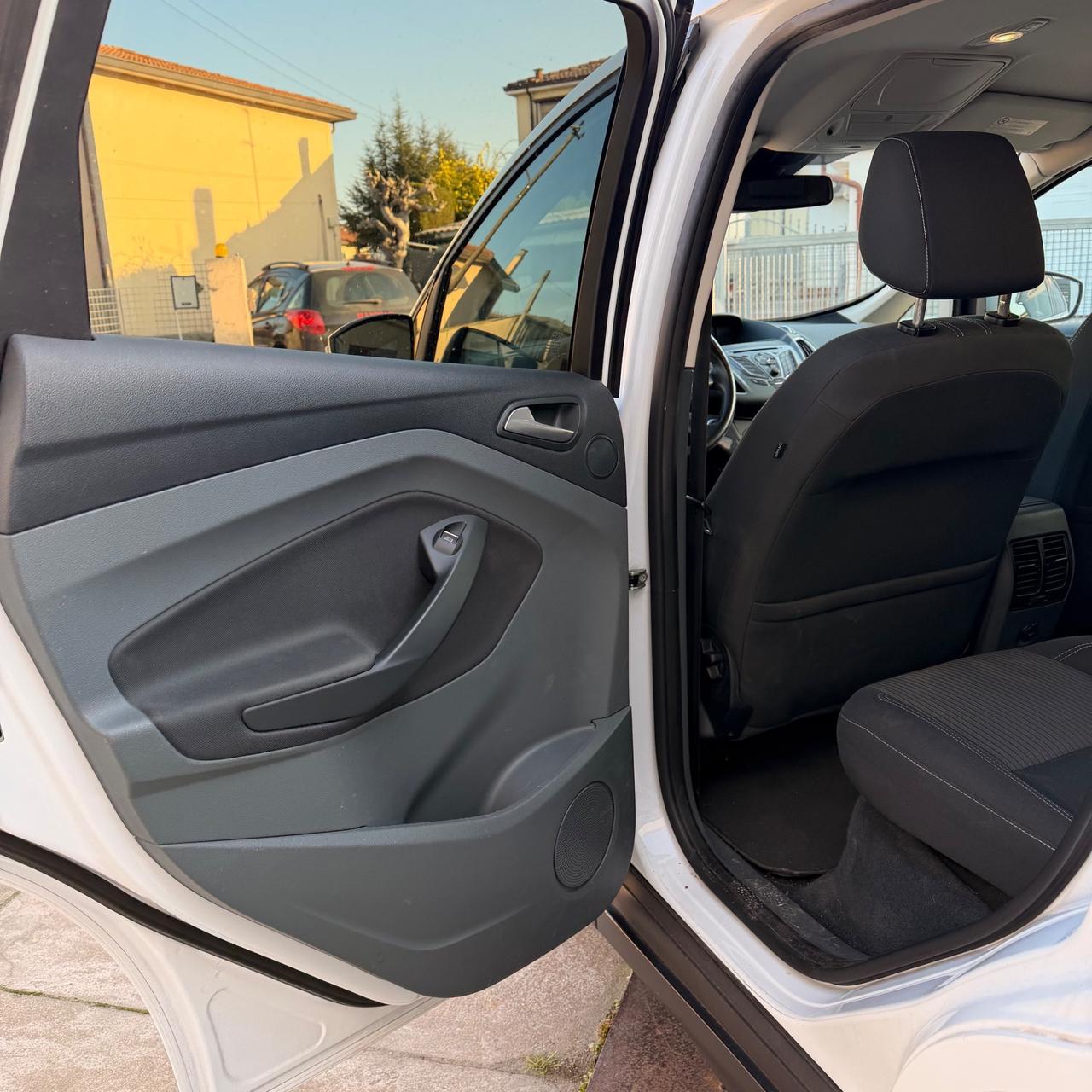 Ford C-Max 2.0 TDCi 115CV Powershift Titanium