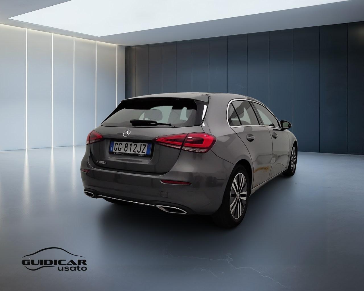 Mercedes-Benz Classe A - W177 2018 - A 180 d Sport auto