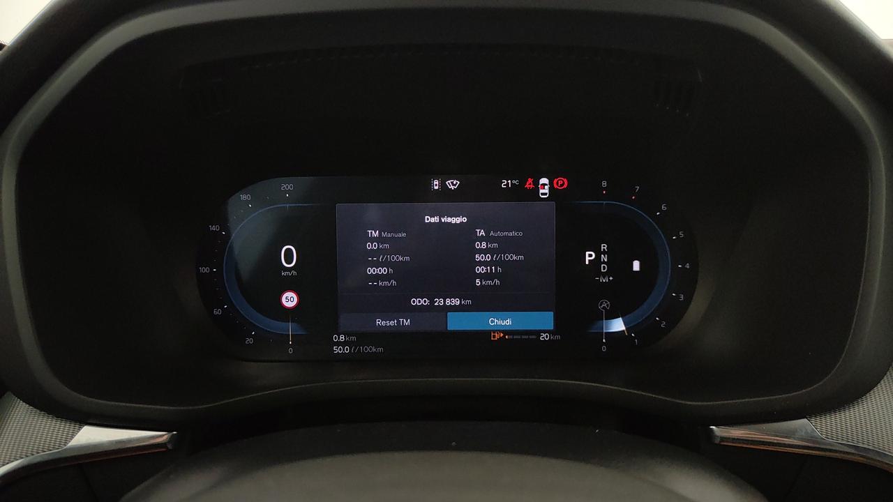 VOLVO XC60 2.0 b5 Plus Dark awd auto