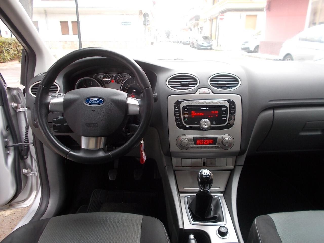 Ford Focus Berlina 5P 1.6 TDCi 90cv