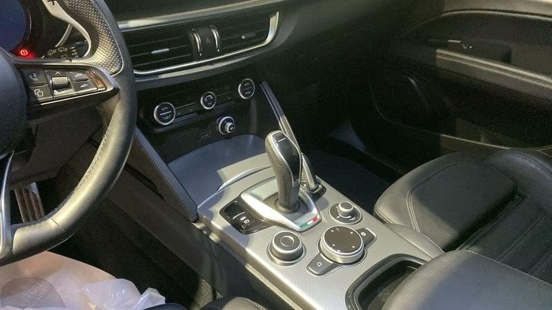 Alfa Romeo Stelvio 2.2 Turbodiesel 210 CV AT8 Q4 Veloce