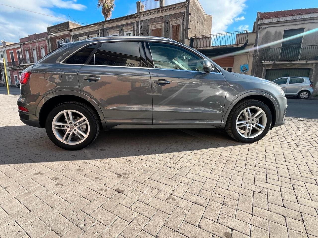 Audi Q3 2.0 TDI 184 CV quattro S tronic Sport S-LINE