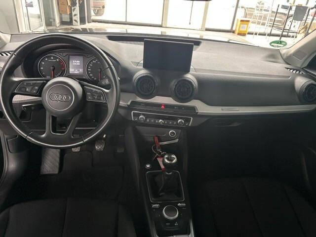 Audi Q2 30 TFSI Business, PERMUTABILE