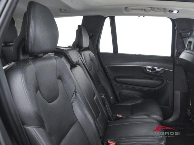 VOLVO XC90 B5 AWD Geartronic 7 posti Inscription