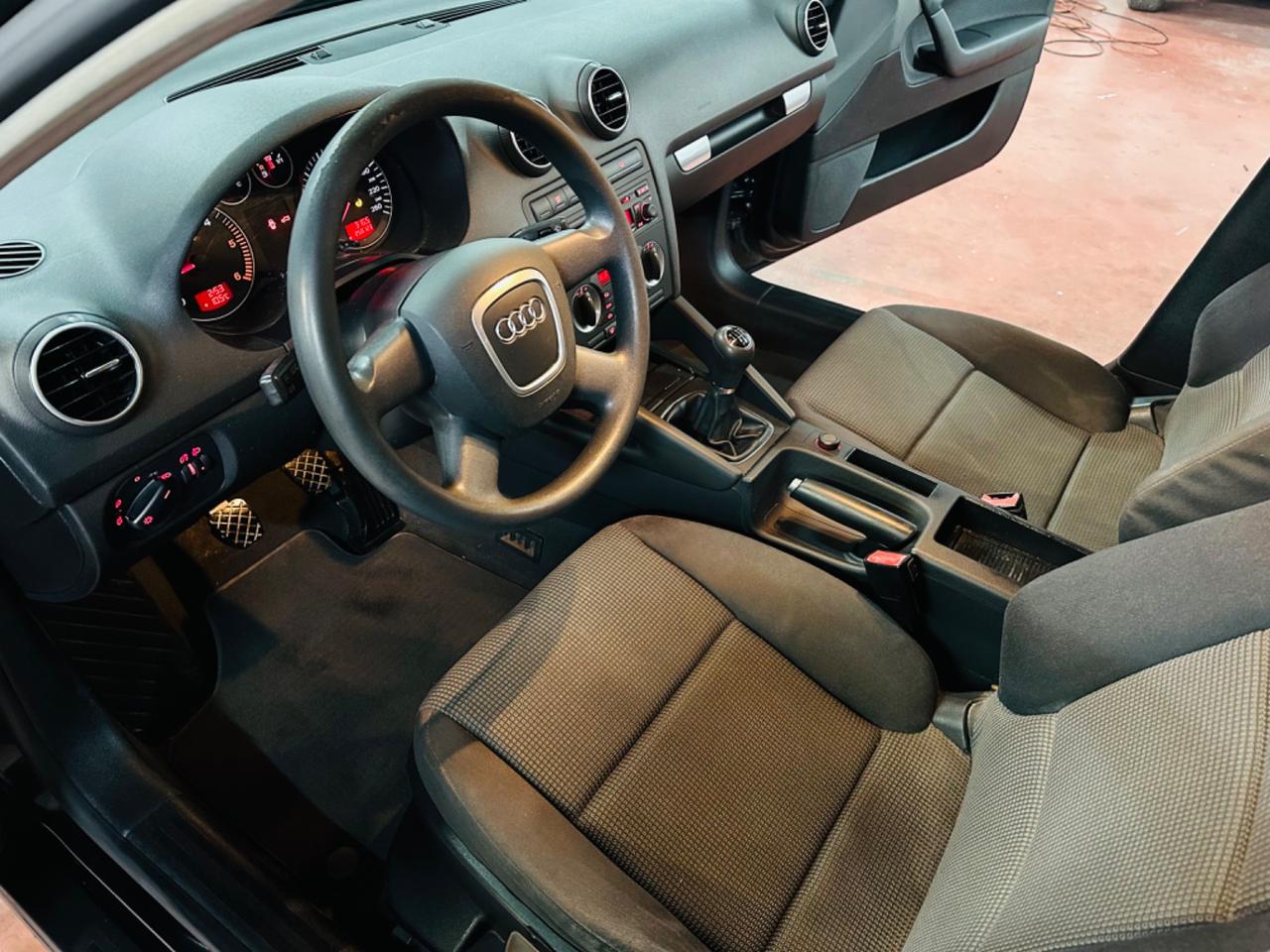 Audi A3 1.9 TDI 105CV SportBack