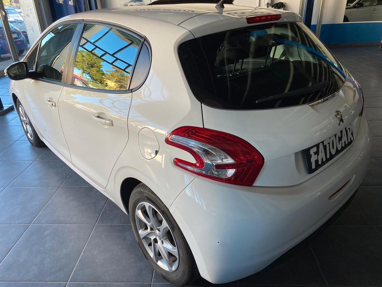 Peugeot 208 1.2 VTi 82 CV 5 porte Allure