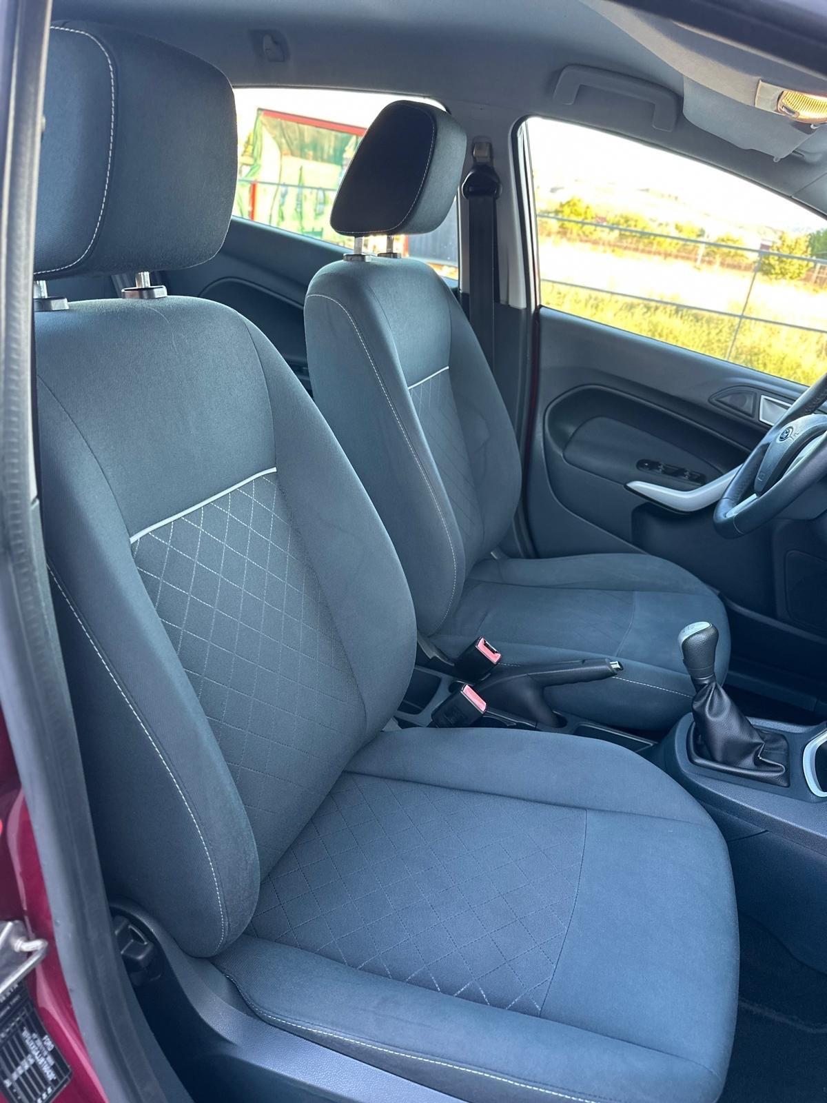 Ford Fiesta 1.4 TDCi 70CV 5 porte Titanium