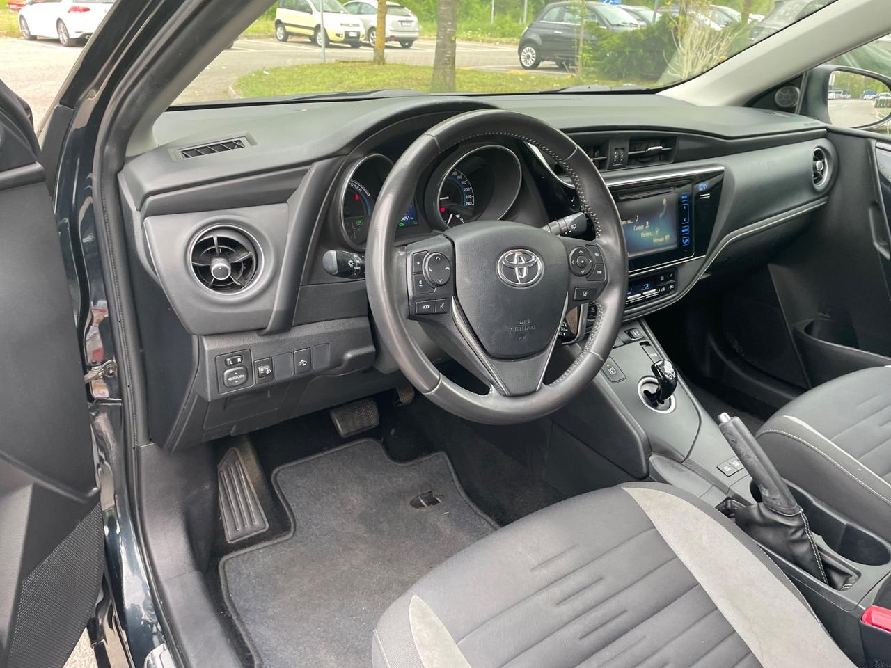 Toyota Auris 1.8 Hybrid*Neopatentati*Unico proprietario