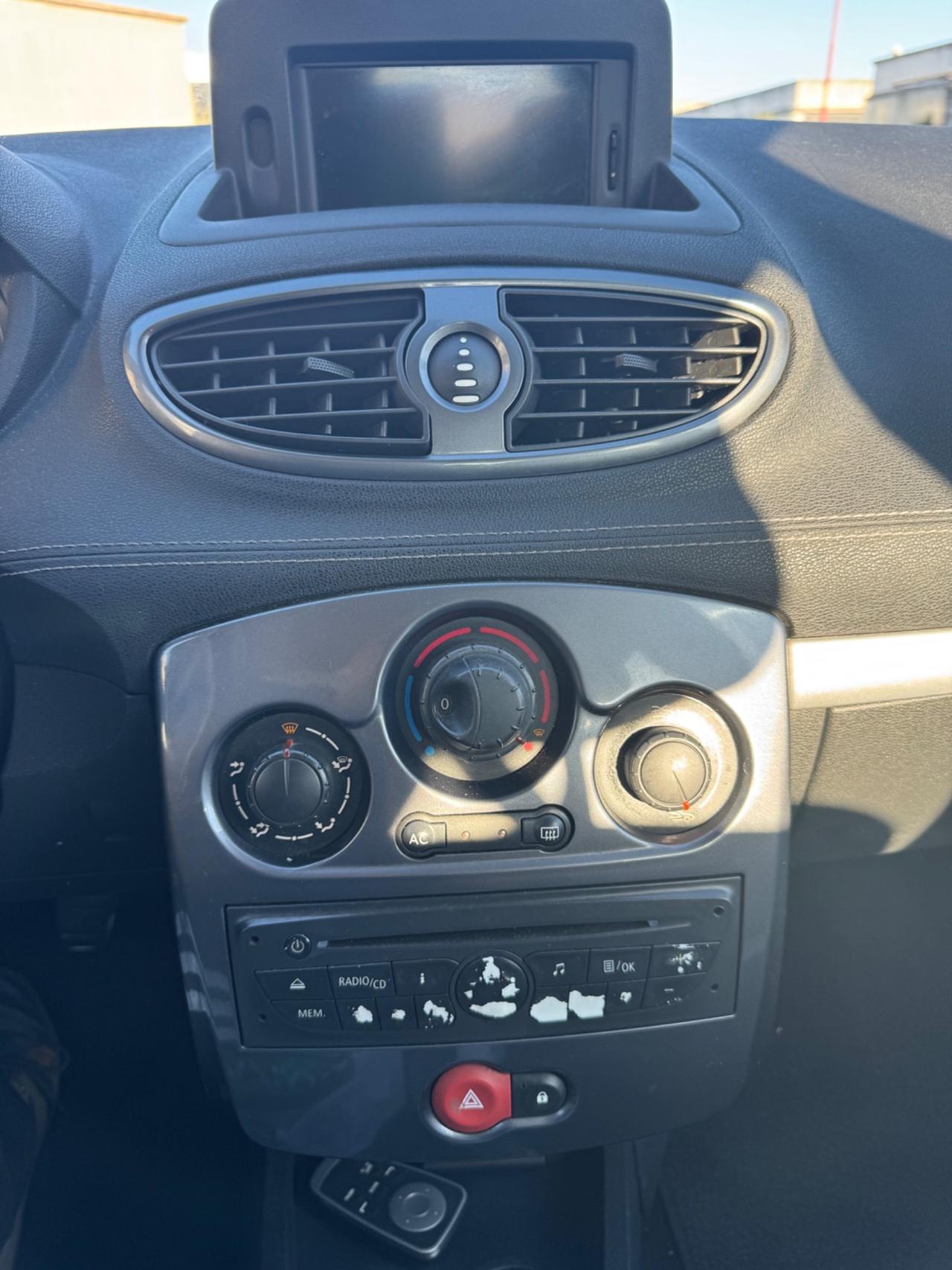 Renault Clio 1.2 16V 5 porte Luxe