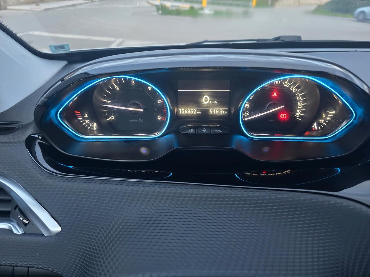 Peugeot 2008 BlueHDi 100 Allure