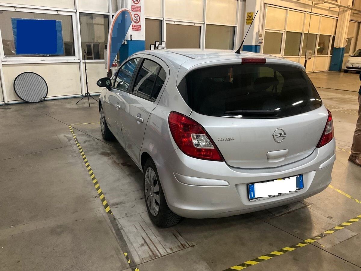 Opel Corsa 1.2 85CV 5 porte GPL-TECH COSMO