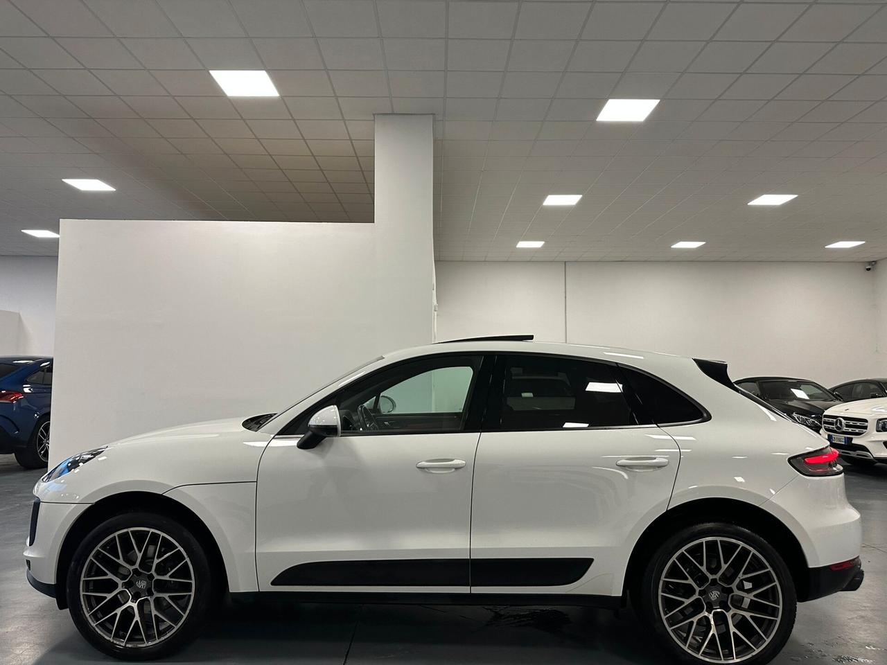 PORSCHE MACAN 2.0 T BENZINA 245CV PDK FULL OPTIONAL TETTO PANO