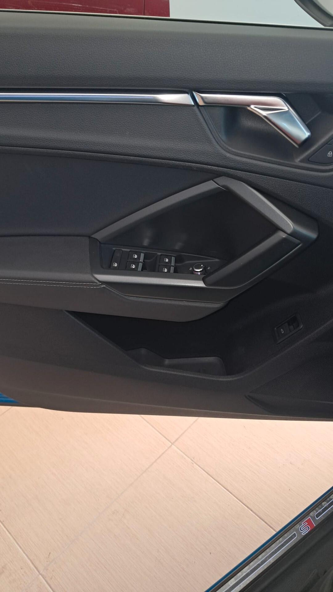 AUDI Q3 SPB TDI S TRONIC S-LINE EDITION