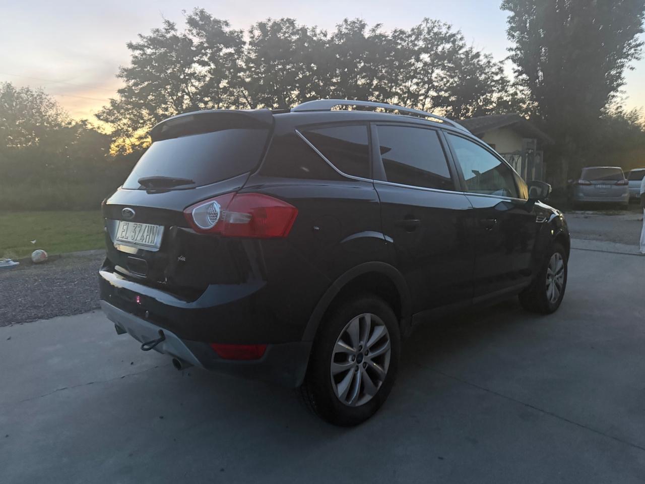 Ford Kuga 2.0 TDCi Titanium Automatico