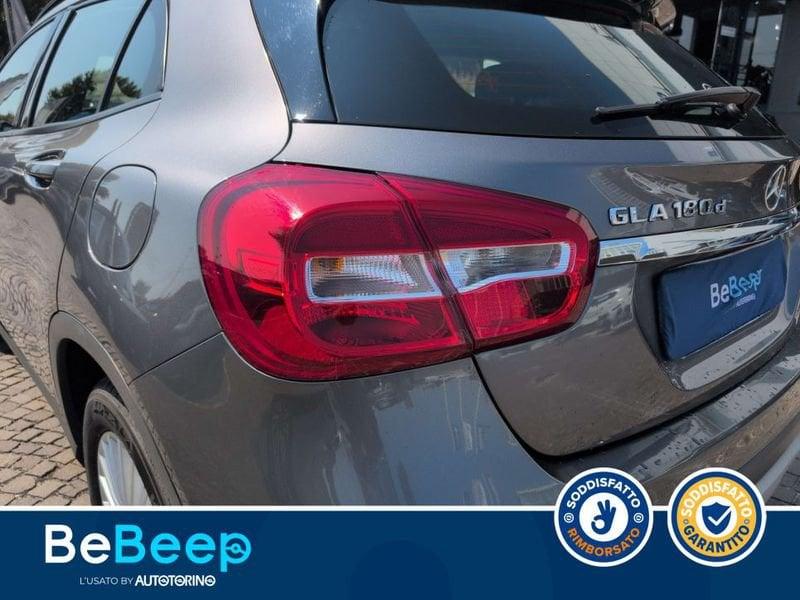 Mercedes-Benz GLA 180 D BUSINESS AUTO