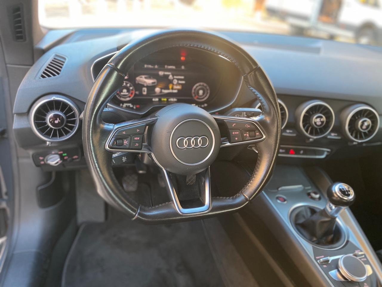 Audi TT Coupé 1.8 TFSI S line