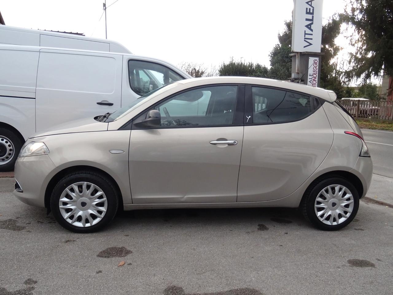 Lancia Ypsilon 1.2 69 CV 5p Elle OK NEOPATENTATI