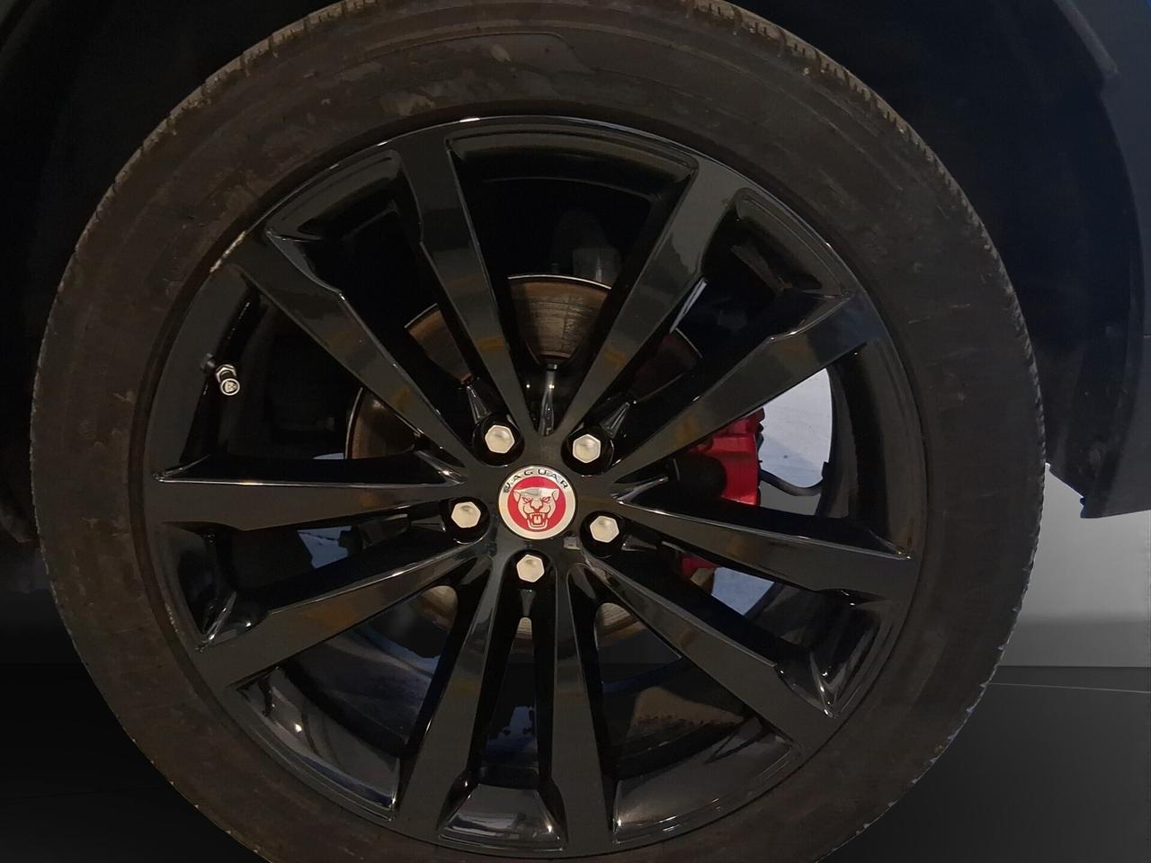 Jaguar E-Pace 2.0 249 CV AWD aut. R-Dynamic